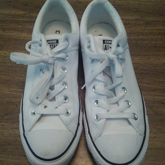 Converse Other - Leather Converse size 7d